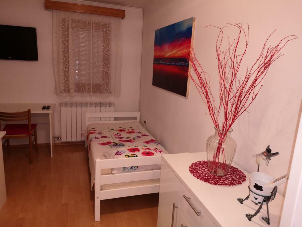 Studio Bubi Koper Bagian luar foto