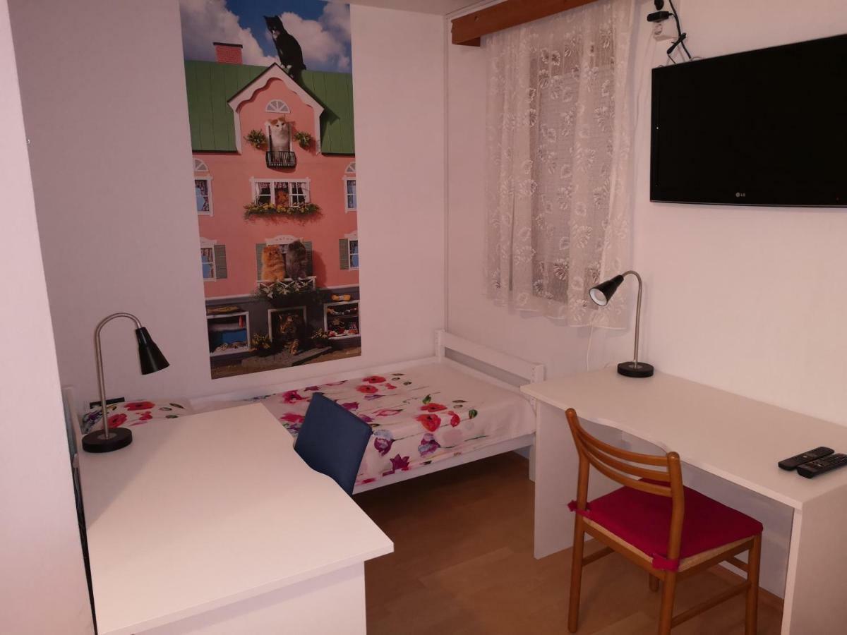 Studio Bubi Koper Bagian luar foto